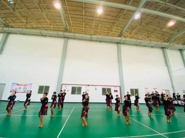 d.png 学院动态|beat365平台官方网站舞蹈专业课期末考试活动 第 11 张
