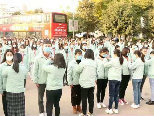 beat365平台官方网站医学院2021年元旦节升旗仪式 第 5 张