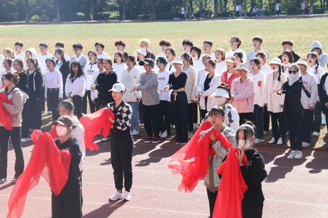 【创美艺传】运动正青春 蓄势绽风华|运动会彩排进行时(内含直播预告) 第 7 张 【创美艺传】运动正青春 蓄势绽风华|运动会彩排进行时(内含直播预告) 第 7 张