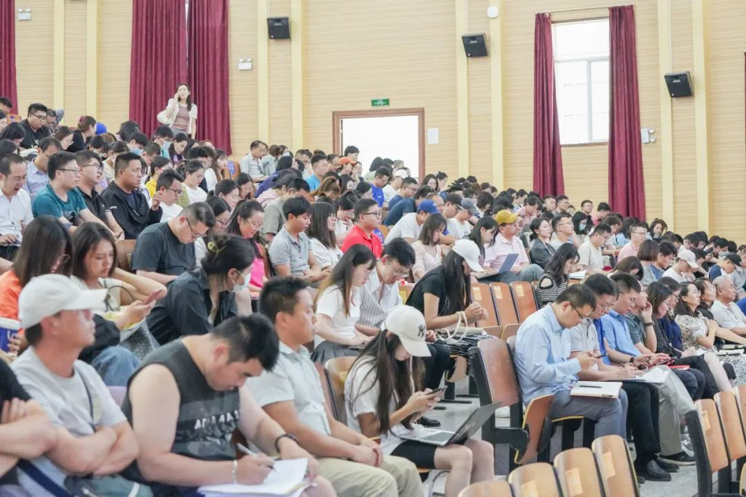 树师德 铸师魂 正师风  beat365平台官方网站开展师德师风集中学习教育专题培训会 第 5 张