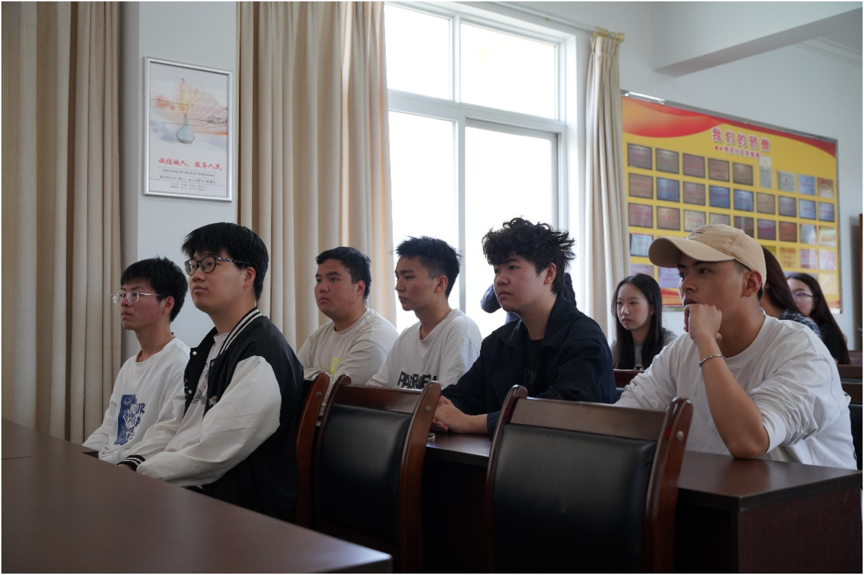 屏幕截图 2024-03-25 221955.png 屏幕截图 2024-03-25 221955.png