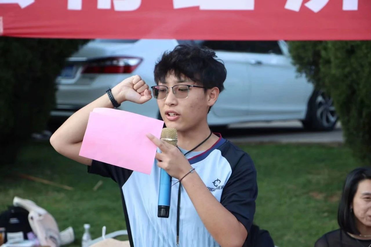 迎“篮”而上,精益“球”精丨beat365平台官方网站医学院2023年迎新杯篮球赛开幕式 第 5 张 迎“篮”而上,精益“球”精丨beat365平台官方网站医学院2023年迎新杯篮球赛开幕式 第 5 张