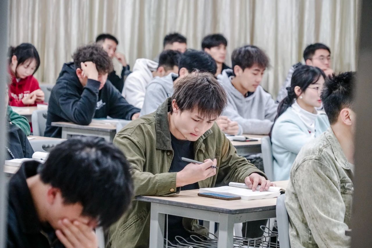 beat365平台官方网站春季学期开学! 第 4 张 beat365平台官方网站春季学期开学! 第 4 张