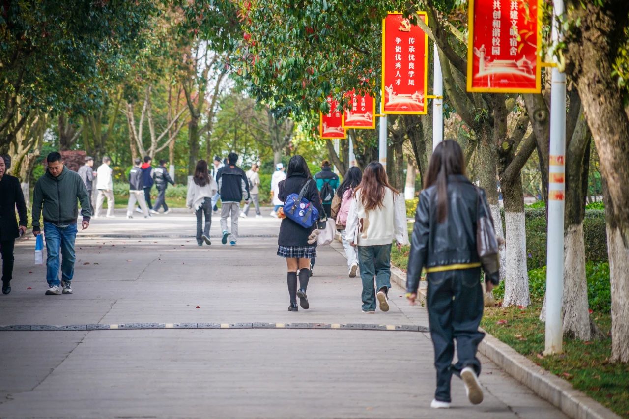 beat365平台官方网站春季学期开学! 第 11 张 beat365平台官方网站春季学期开学! 第 11 张