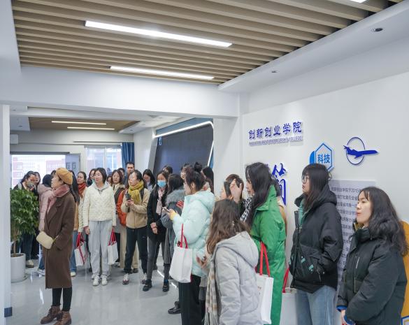 国培进高校 实践促提升!云南省职教国培到beat365平台官方网站开展实践教学 第 2 张 国培进高校 实践促提升!云南省职教国培到beat365平台官方网站开展实践教学 第 2 张