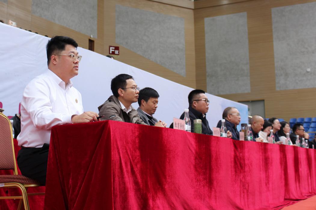 37(1).jpeg 寒日燃情终章 青春逐梦未央——beat365平台官方网站第二十八届冬季运动会圆满结束 第 8 张