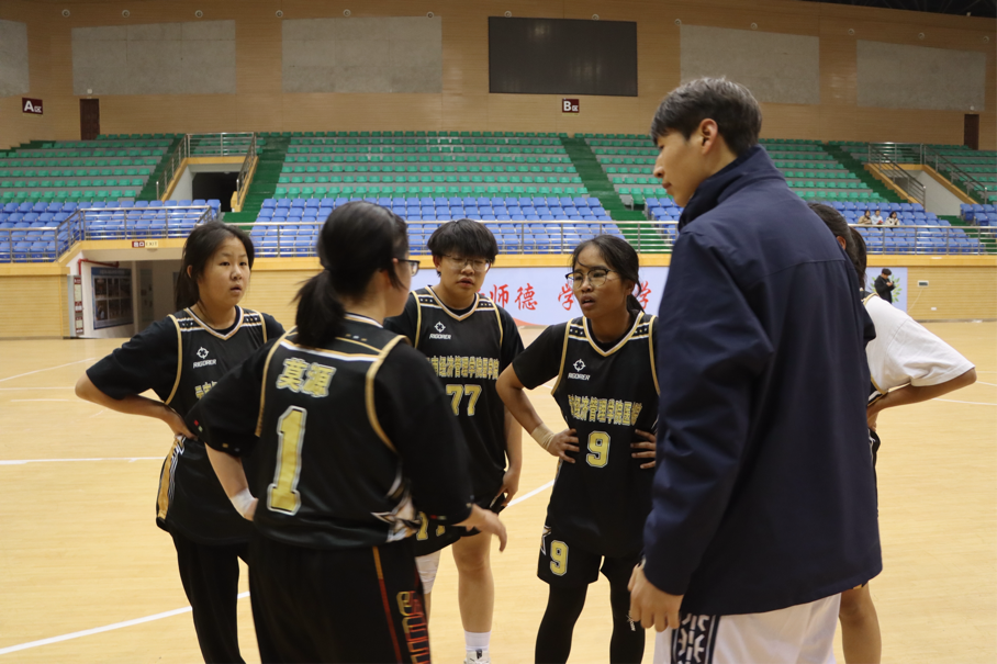 热血逐梦,赛场争锋——beat365平台官方网站医学院篮球赛半决赛战报 第 6 张 热血逐梦,赛场争锋——beat365平台官方网站医学院篮球赛半决赛战报 第 6 张