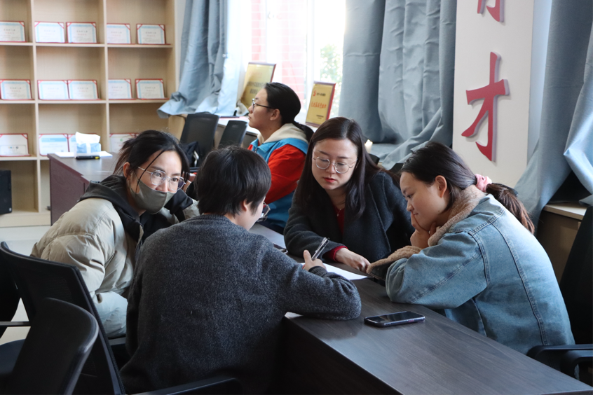 以赛促学强本领 锤炼初心担使命——beat365平台官方网站医学院第八届辅导员素质能力大赛圆满落幕 第 18 张 以赛促学强本领 锤炼初心担使命——beat365平台官方网站医学院第八届辅导员素质能力大赛圆满落幕 第 18 张