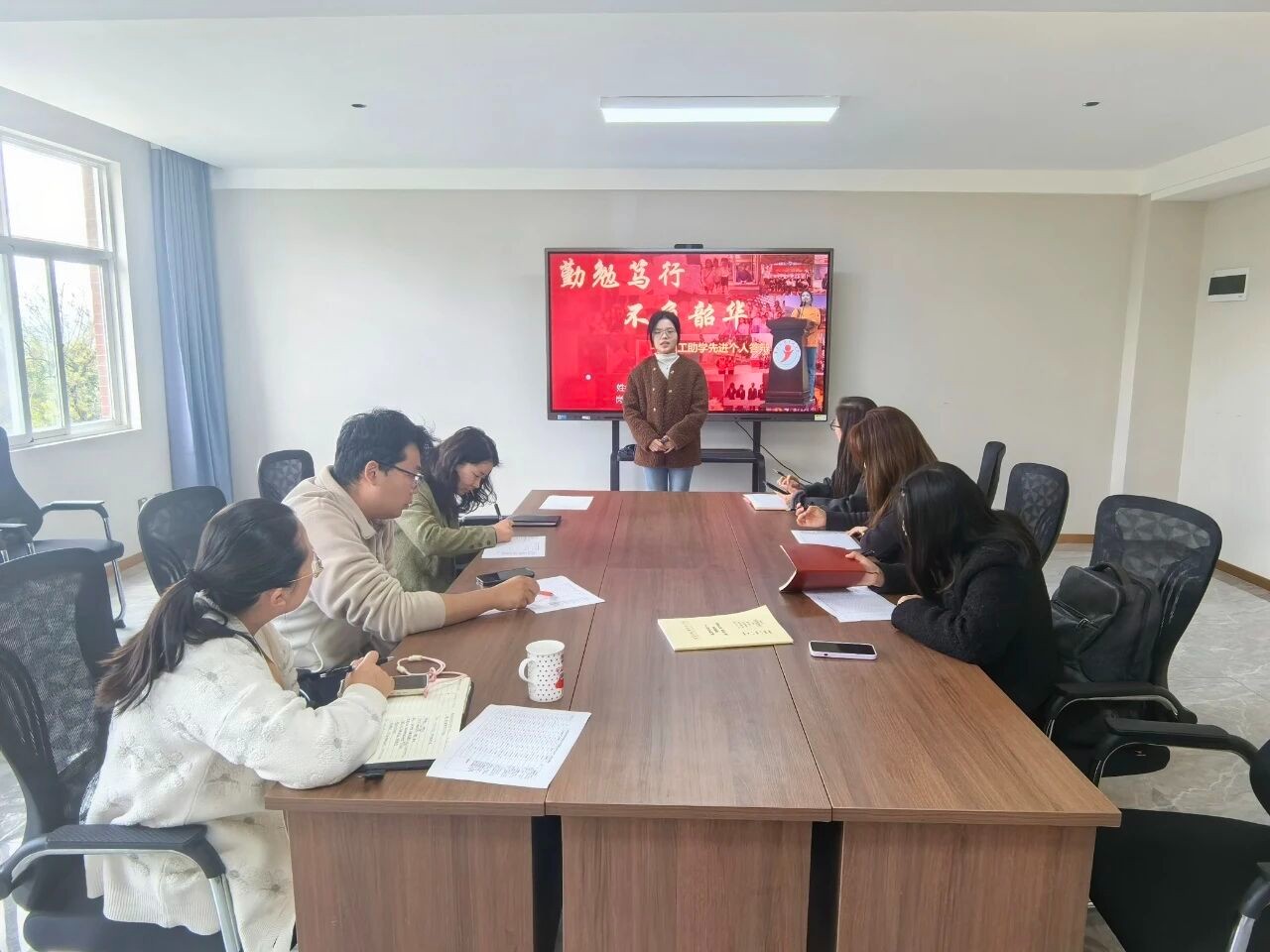 以勤筑梦,以学笃行|我校2025年度勤工助学先进个人答辩会圆满举行 第 7 张 以勤筑梦,以学笃行|我校2025年度勤工助学先进个人答辩会圆满举行 第 7 张