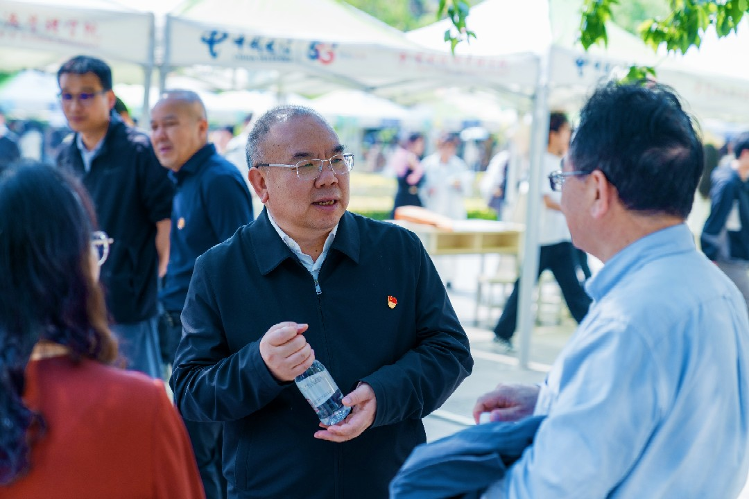“启程马年 健康安宁”beat365平台官方网站医学院专场招聘会圆满举行 第 4 张 “启程马年 健康安宁”beat365平台官方网站医学院专场招聘会圆满举行 第 4 张