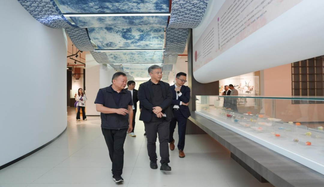 云经管携手金蝶,共建数智产业学院 第 2 张 云经管携手金蝶,共建数智产业学院 第 2 张