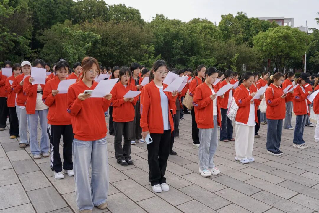 beat365平台官方网站举行2026年全民阅读活动周(阅读昆明)启动仪式 第 9 张 beat365平台官方网站举行2026年全民阅读活动周(阅读昆明)启动仪式 第 9 张