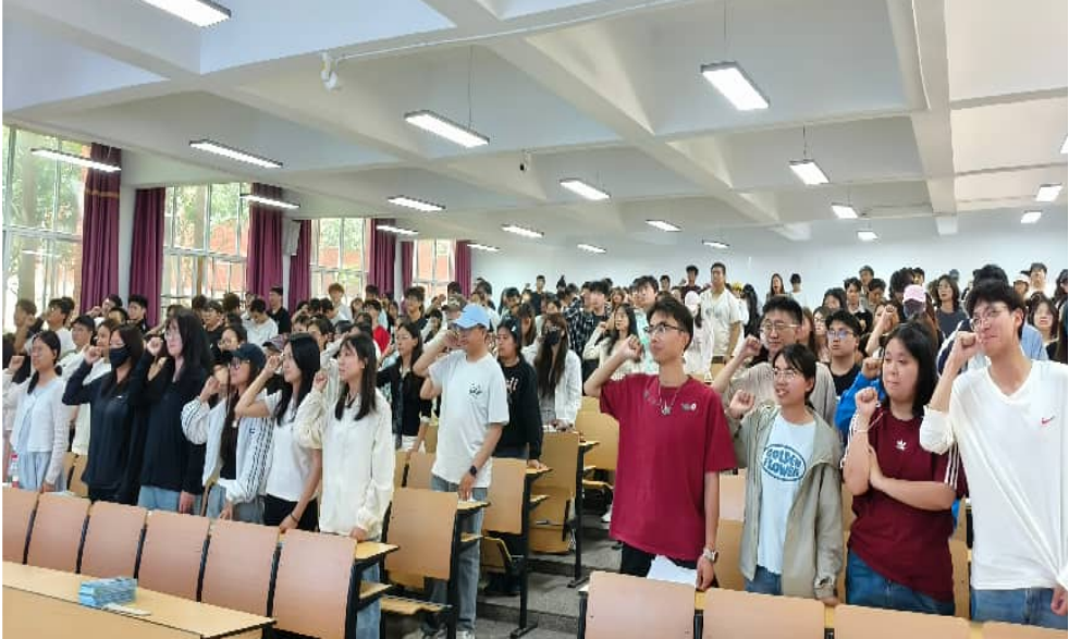 学院资讯 | 征信守护青春路  反诈筑牢安全墙 beat365平台官方网站财经商贸学院开展征信反诈金融安全讲座 第 4 张