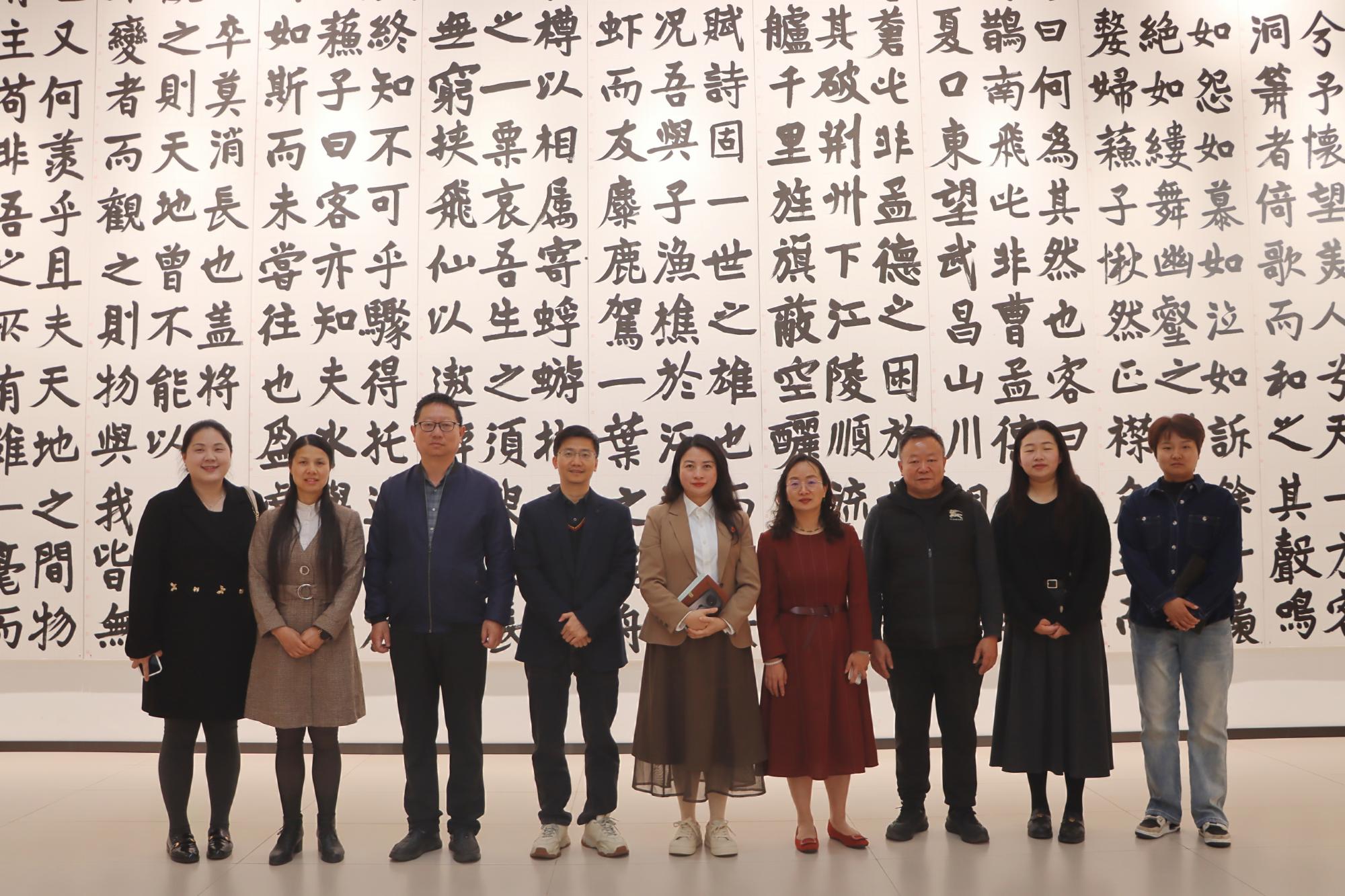 3(1).jpg 深化校院合作 共育医学英才——玉溪市中山医院与beat365平台官方网站座谈交流会圆满举行 第 2 张