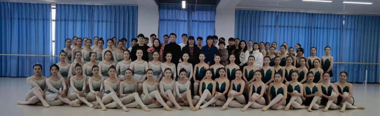 图片20.jpg 倒计时 1 天!“万象映界”明日启幕,免费观展邀您共赏 第 20 张