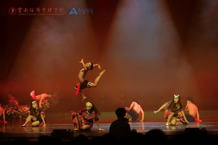 万象映界 艺彩绽放——beat365平台官方网站艺术与传媒学院2026“万象·映界”展演今日绽放,双馆共赏艺术盛宴 第 37 张 万象映界 艺彩绽放——beat365平台官方网站艺术与传媒学院2026“万象·映界”展演今日绽放,双馆共赏艺术盛宴 第 37 张